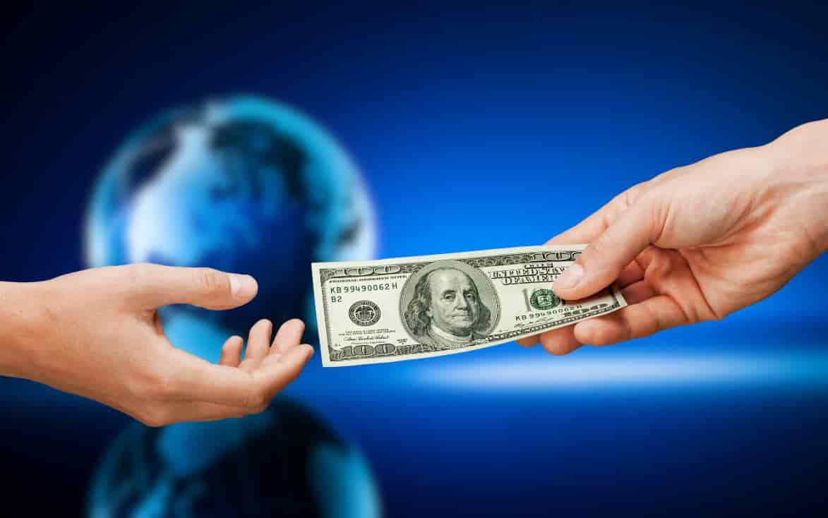 ارز مسافرتی چیست؟ | آخرین اخبار ارز مسافرتی 1404